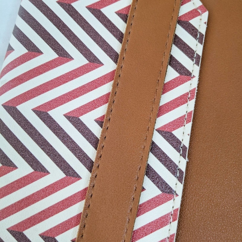 iPad Tablet Leather Protection Case - Picture 5 of 5